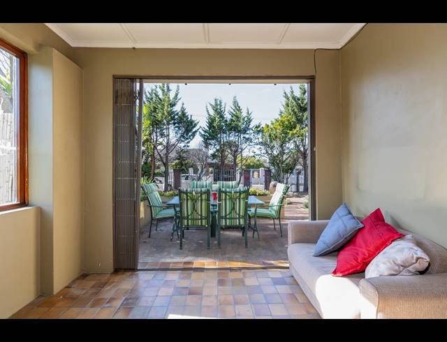 3 BEDROOM HOUSE RENTED IN PLUMSTEAD